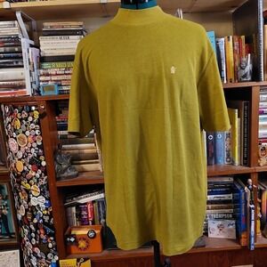 Vintage green short sleeve shirt.